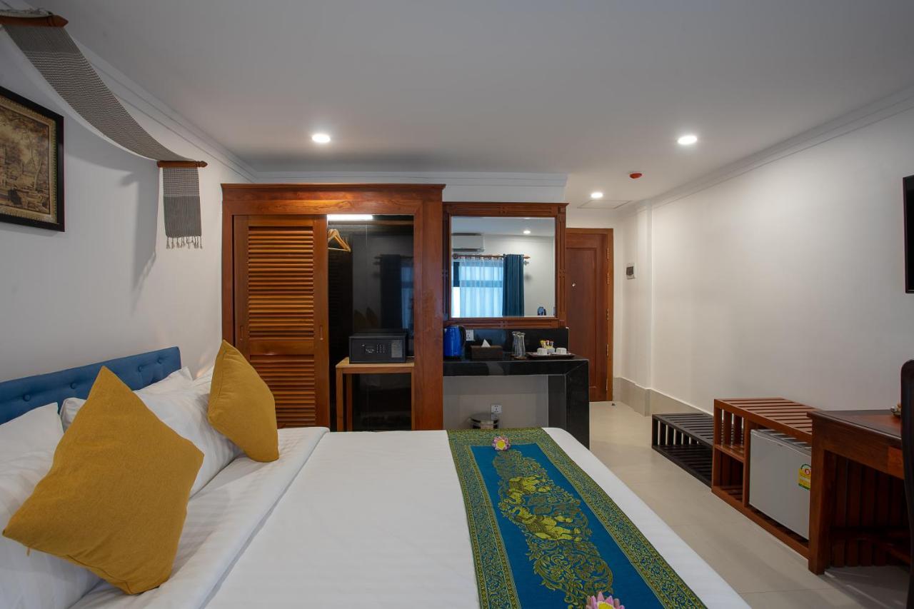 Siem Reap City Angkor Boutique Exterior photo